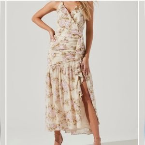 Astr The Label Kiana Floral Ruched Midi Dress- Custard Lilac Floral